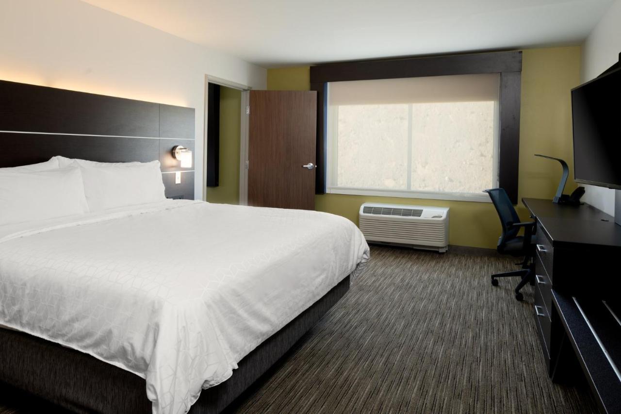 Holiday Inn Express & Suites - Bullhead City By Ihg Экстерьер фото